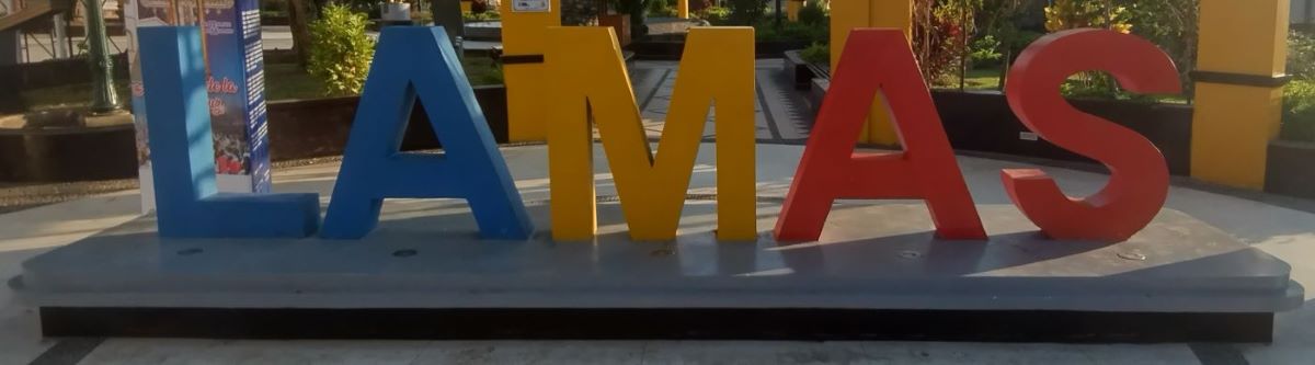 lamas-sign.jpg There are a couple of these city-name signs, this one is in the Plaza de Armas