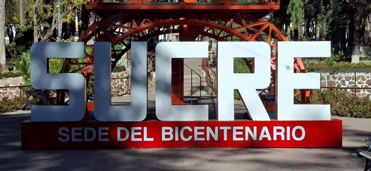 sucre city name sign
