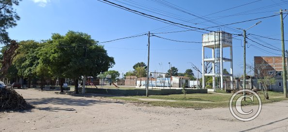 Unnamed park at Calle 2 de Abril and Calle Belgrano