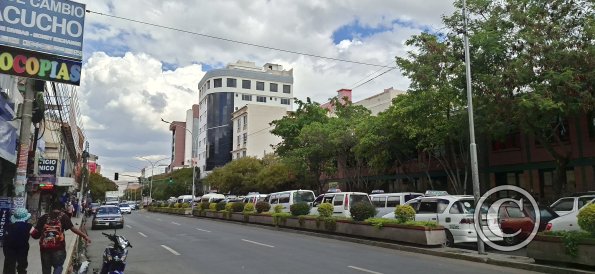 Av Ayacucho and Calle Jose Maria Santivanez