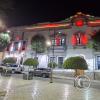 Alongside the Plaza Central (2)