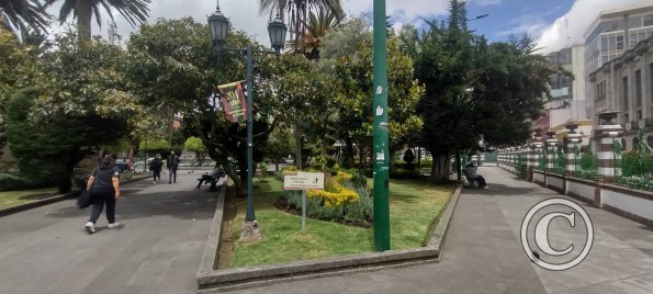 Parque Montalvo at Juan Montalvo and Simon Bolivar