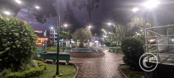 Parque Central at Ambato and Thomas Halflants