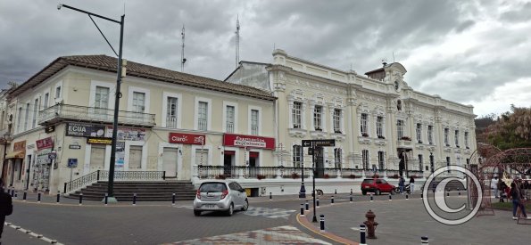 Municipal building, 1829, at Parque Simon Bolivar (2)