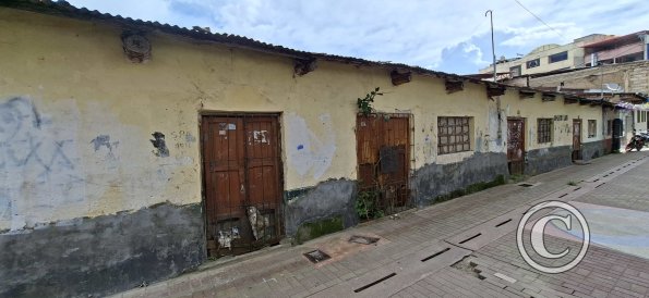 Calle Miscabamba near Plaza Micaela Bastidas (3)