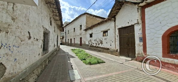 Calle Miscabamba near Plaza Micaela Bastidas