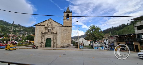 Iglesia de San Pedro at the Plaza de Armas