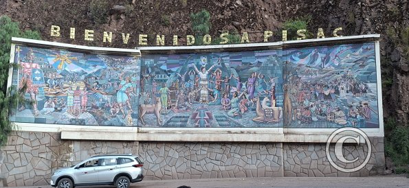 Mural at city entrance on Carretera Cusco-Pisac