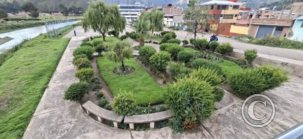 Unnamed park at Calle Santo Domingo and Puente Camello (2)